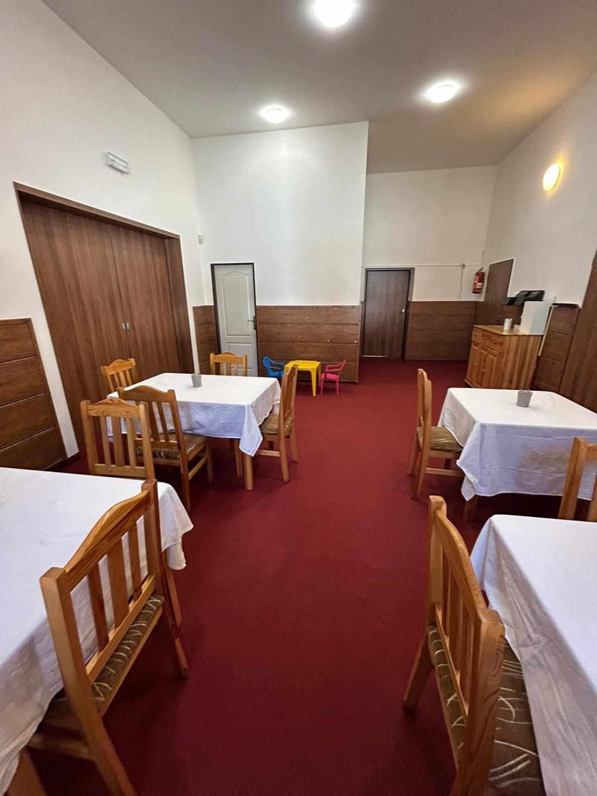 Penzion A Restaurace Na Salasi Hutisko Buitenkant foto