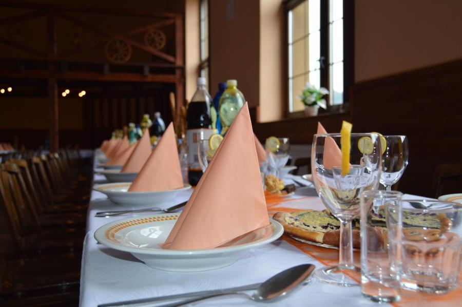 Penzion A Restaurace Na Salasi Hutisko Buitenkant foto